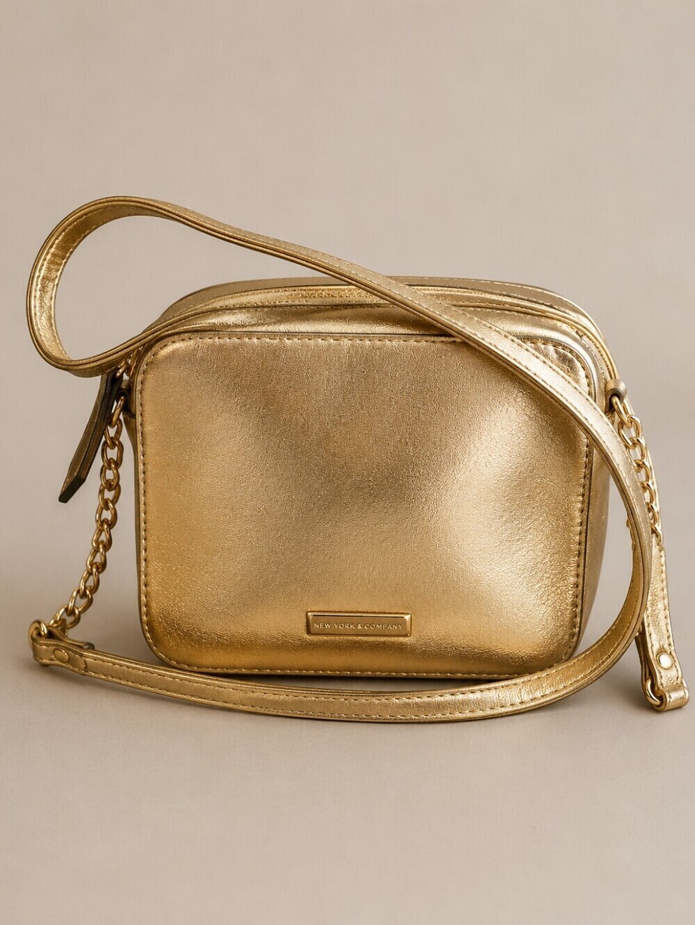 3/$30 NEW YORK & CO 1990s Gold Metallic Crossbody Holiday Evening Micro Purse